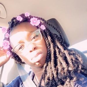 Meet your Posher, Nikki